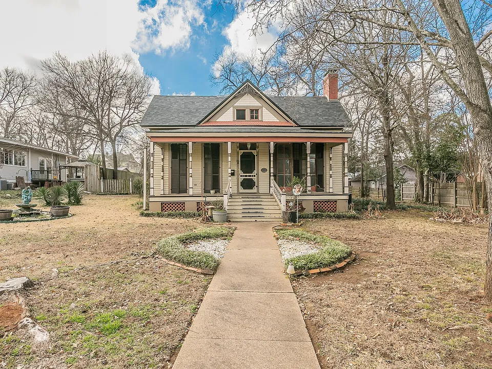 Original beadboard and stained glass! C. 1884 in Texas. $215,000.